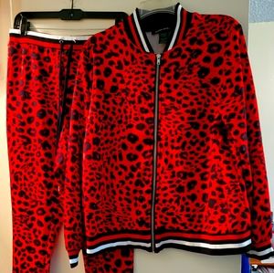 Women's plus size jogging suit